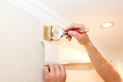 Pose de papier peint à Criquebeuf-en-Caux — revêtements muraux et toiles de verre